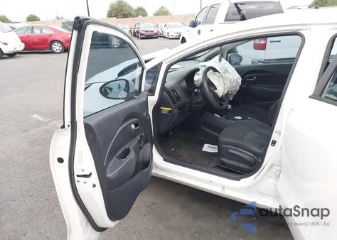 2016 Kia Rio Lx z USA, uszkodzony, nr VIN KNADM5A38G6648525